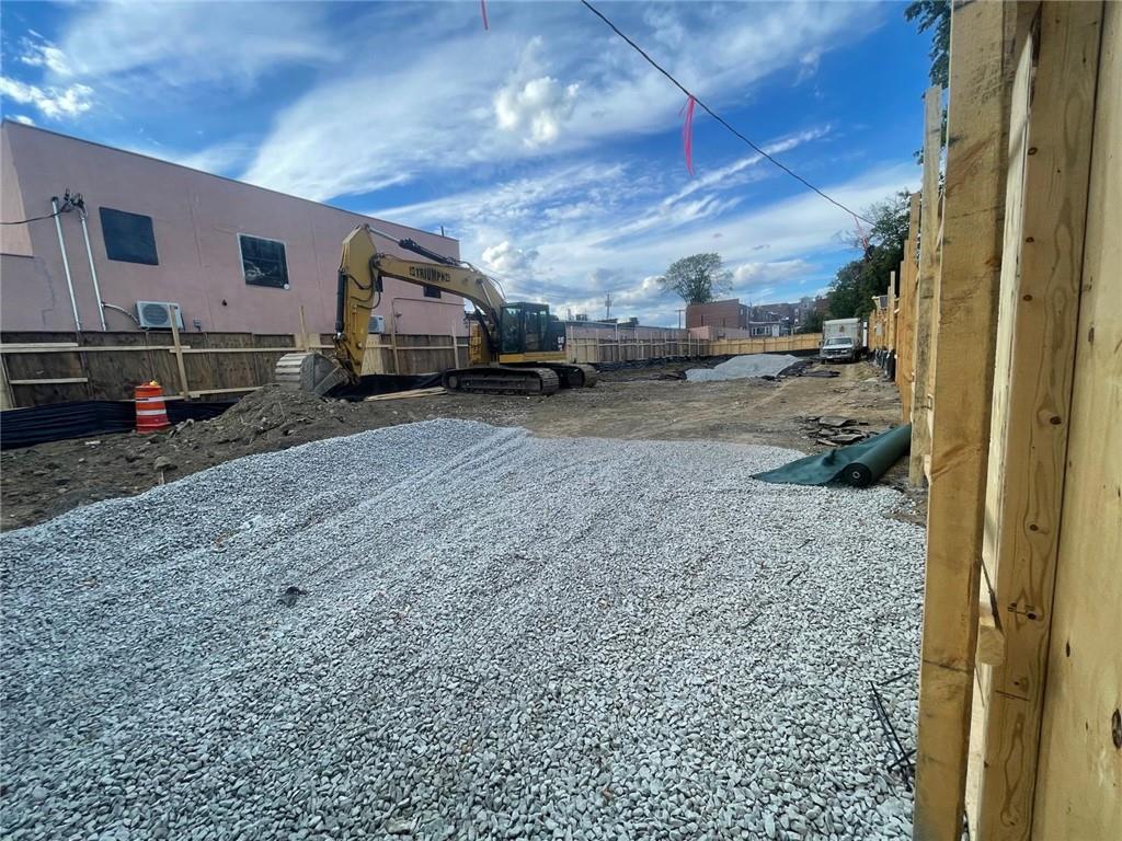 210-214-218-220-226 White Plains Road – For Sale photo 6
