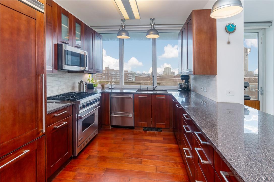 640 W 237th Street, Unit 12B photo 11