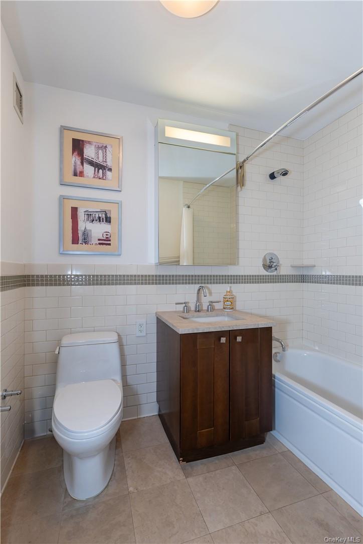 640 W 237th Street, Unit 12B photo 22