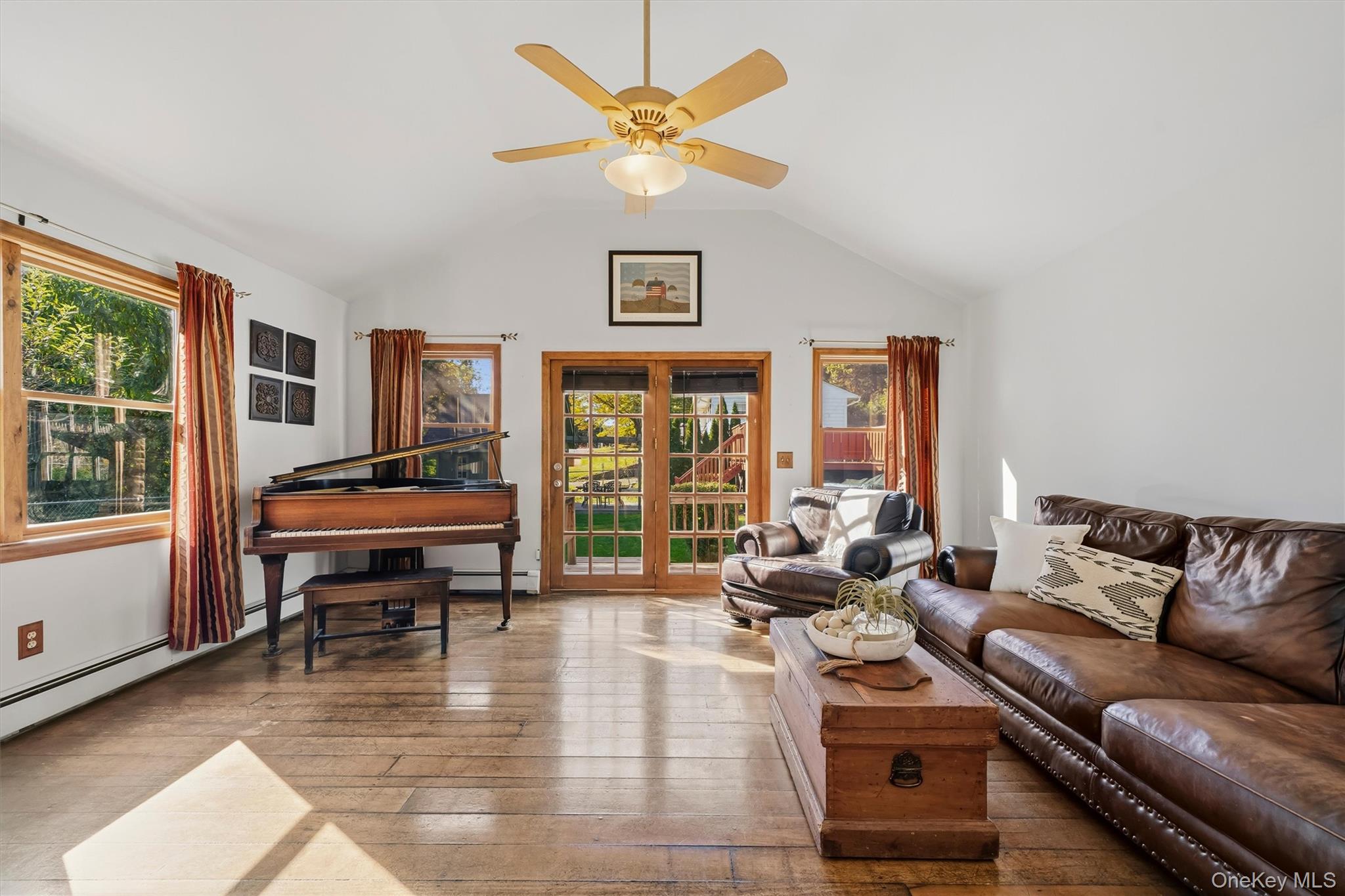 9 Broad Street – For Sale photo 3