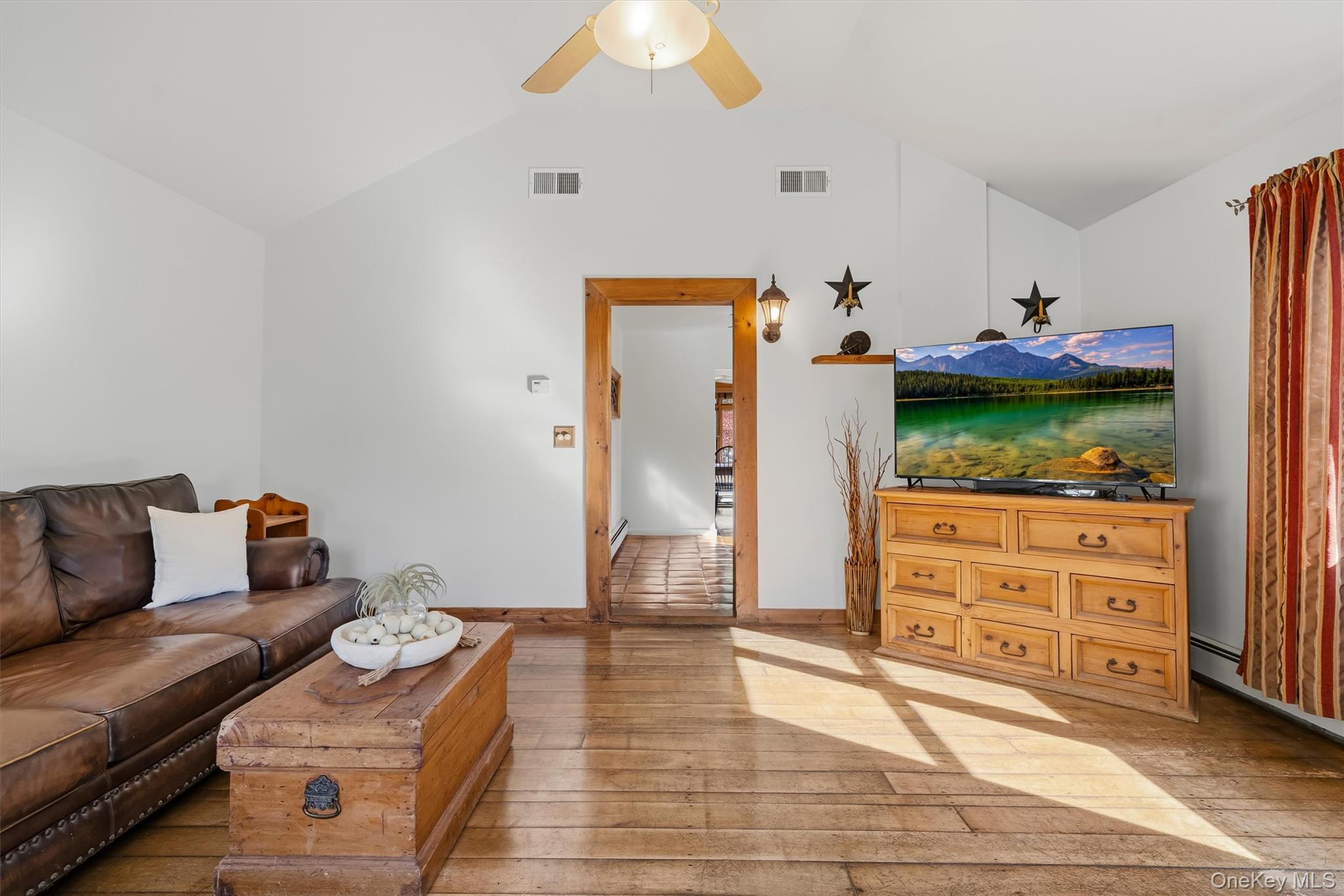 9 Broad Street – For Sale photo 10