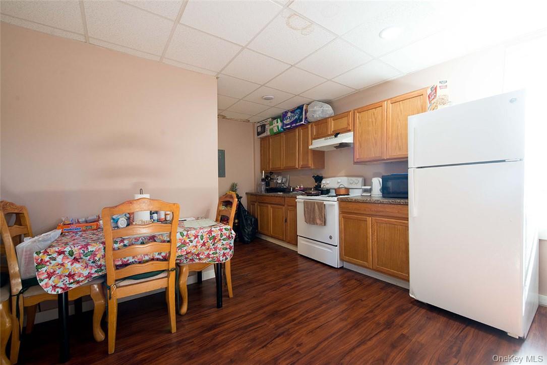 64 N Main Street – For Sale photo 15