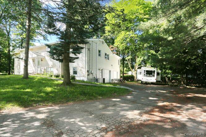 1 Charlotte Drive – For Sale photo 5