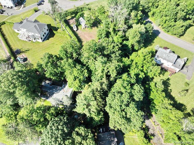 1 Charlotte Drive – For Sale photo 17