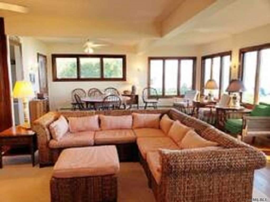 15 Downs Boulevard – For Rent photo 17