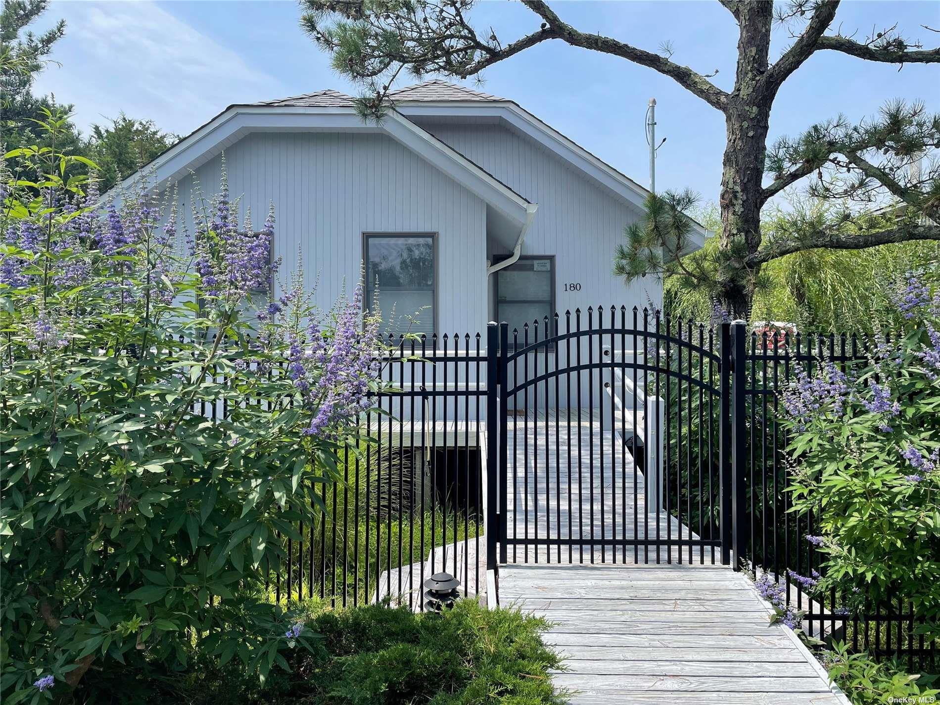 180 Clipper Road – For Rent