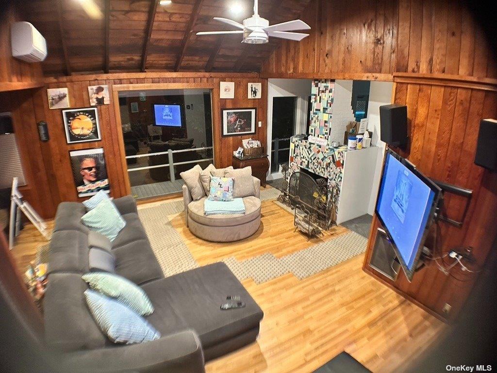 180 Clipper Road – For Rent photo 2