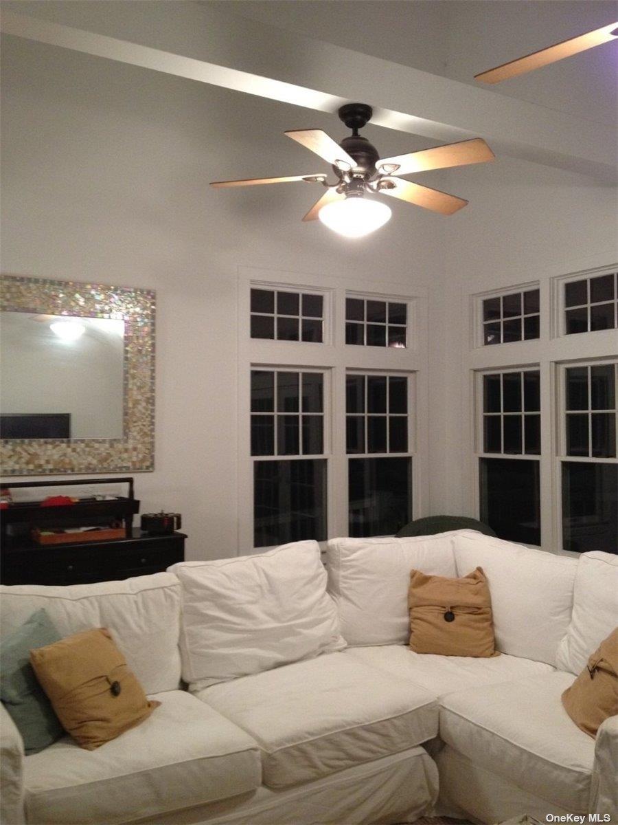687 Ocean Breeze – For Rent photo 4