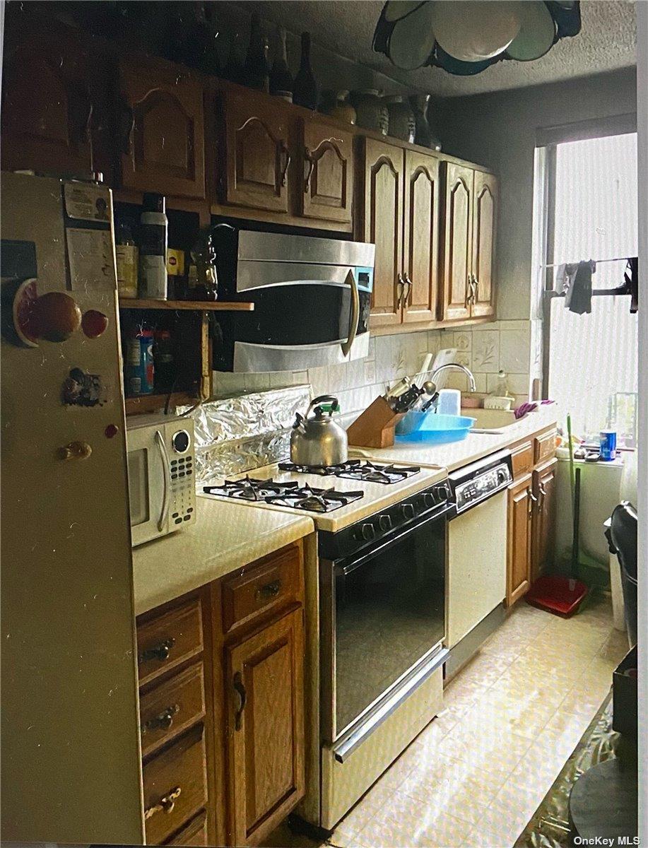 459 W 153 Street W – For Sale photo 3