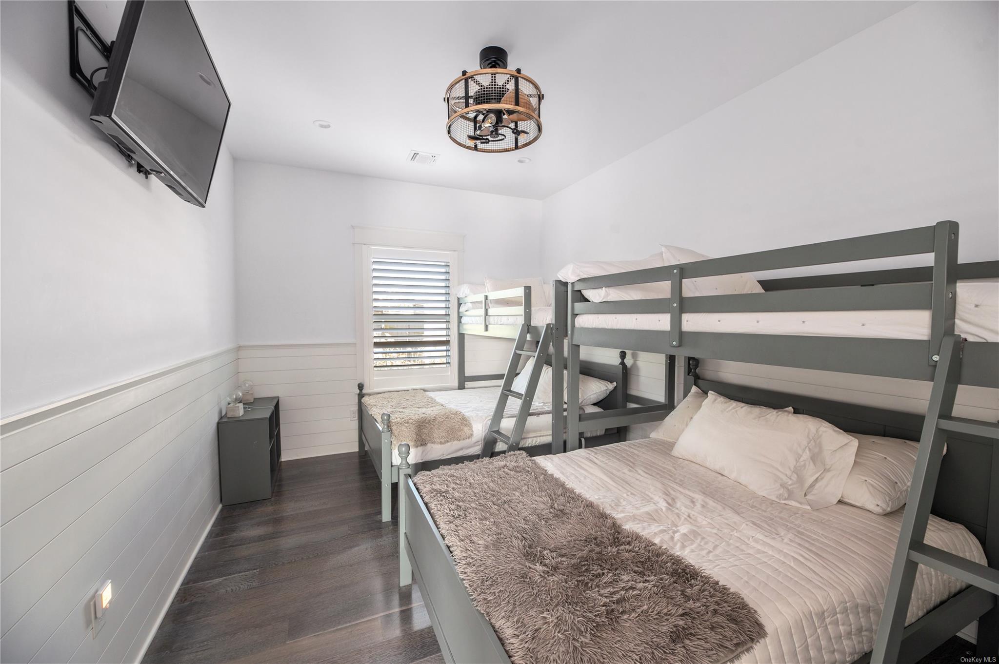 335 Surf Road – For Rent photo 3