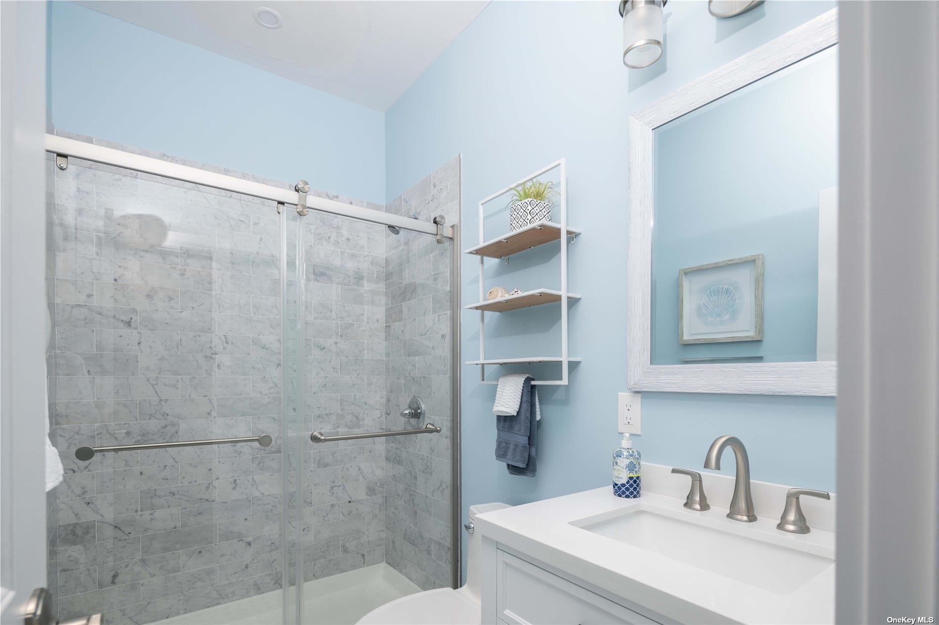 935 Southern Cross Road – For Rent photo 16