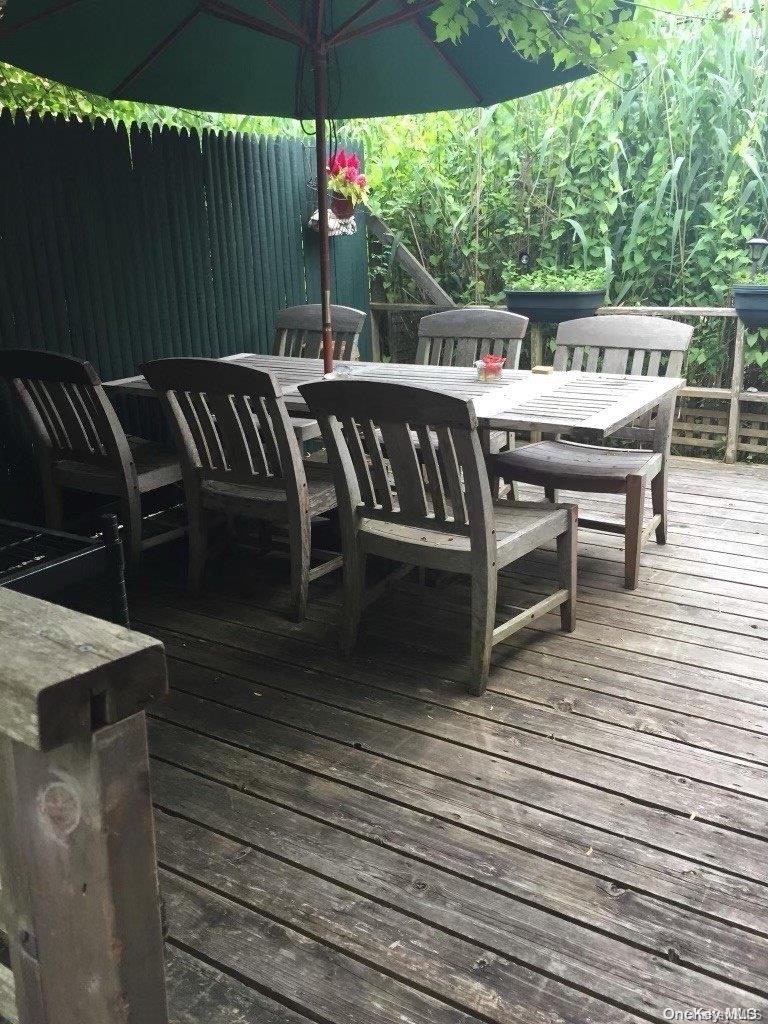 821 Evergreen – For Rent photo 7