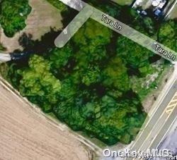 25/58 NYS (52 Main Rd) Route – For Sale