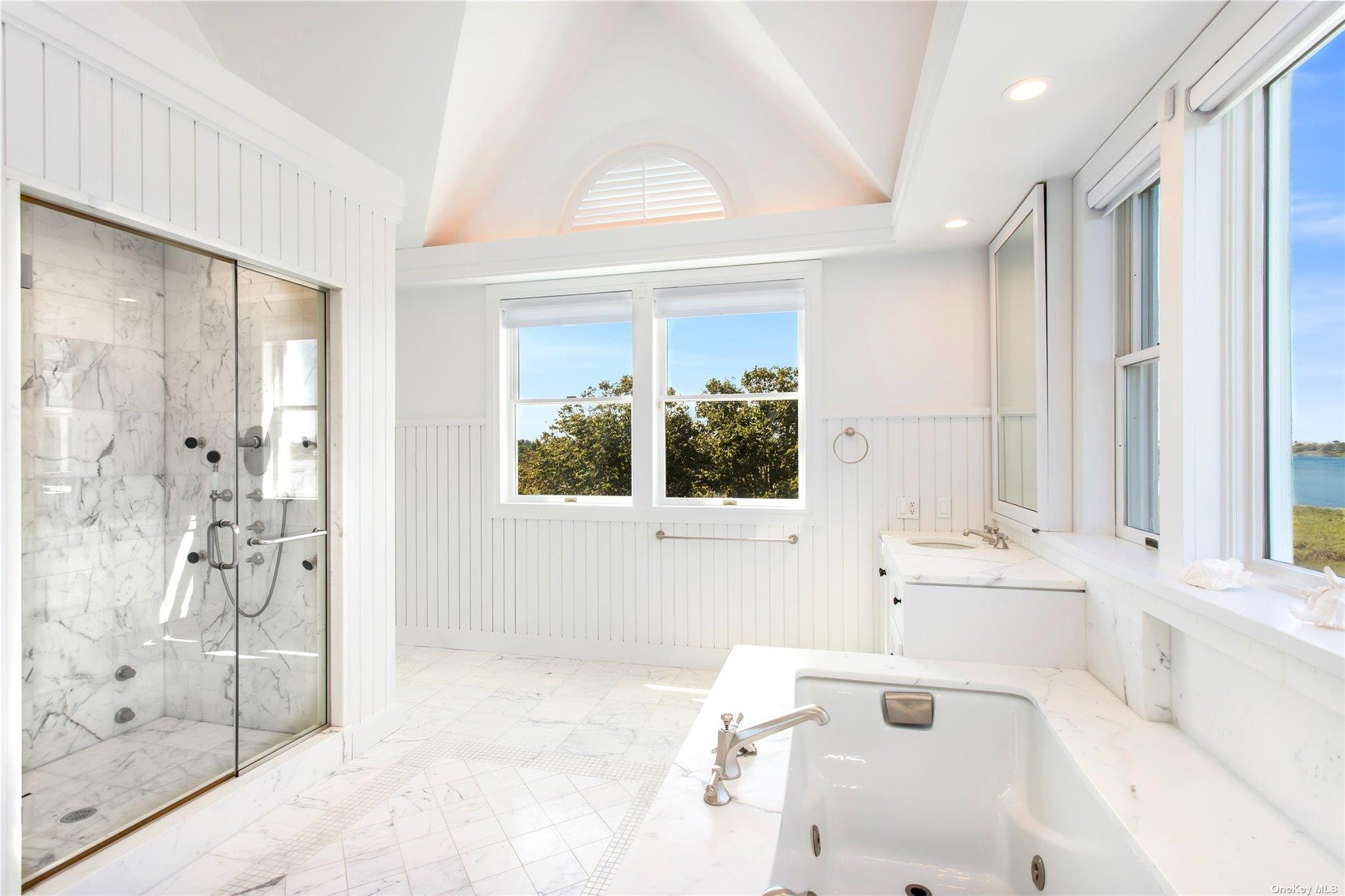157 Dune Road – For Rent photo 15