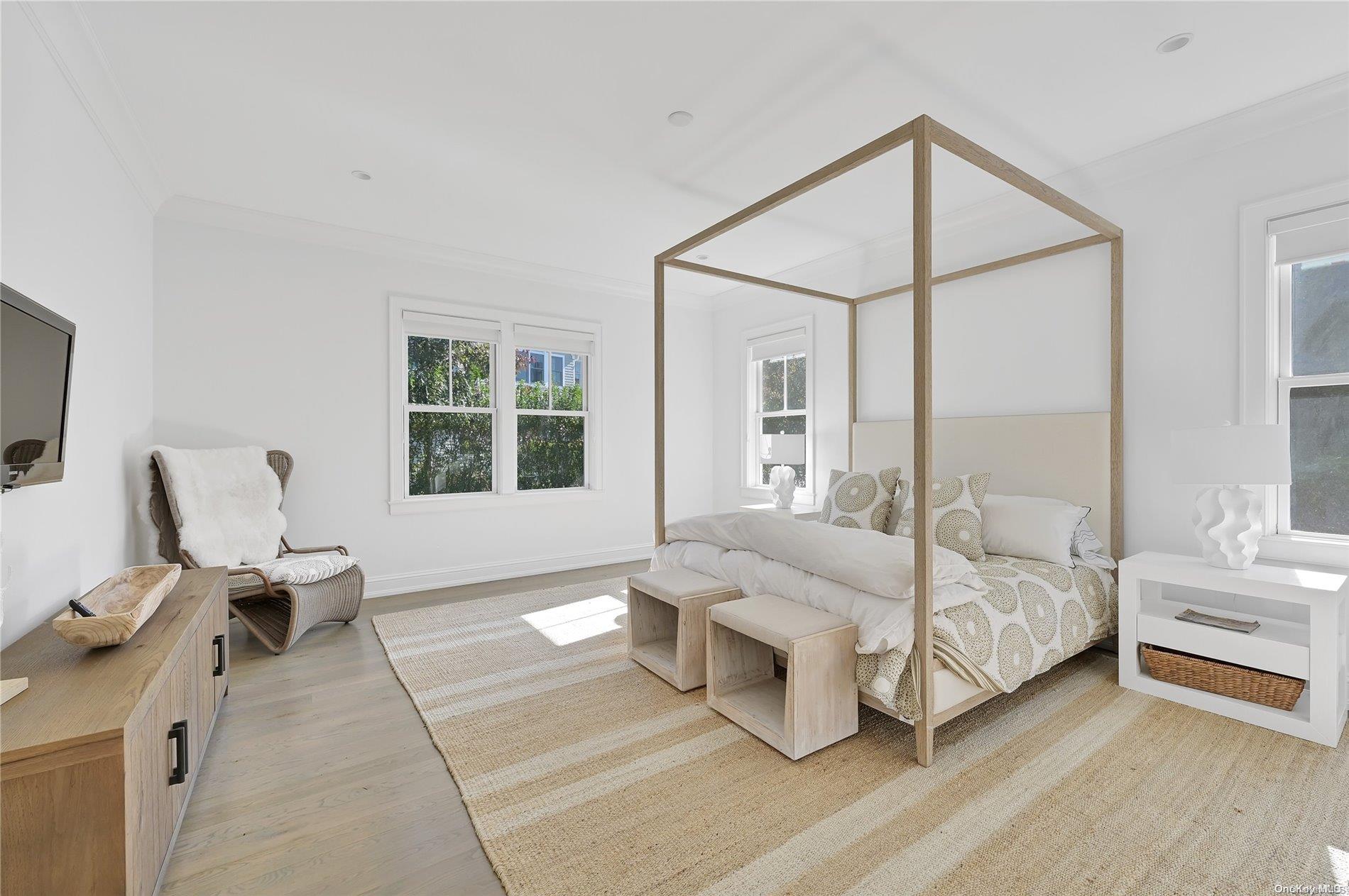 52 Quogue Street – For Rent photo 11