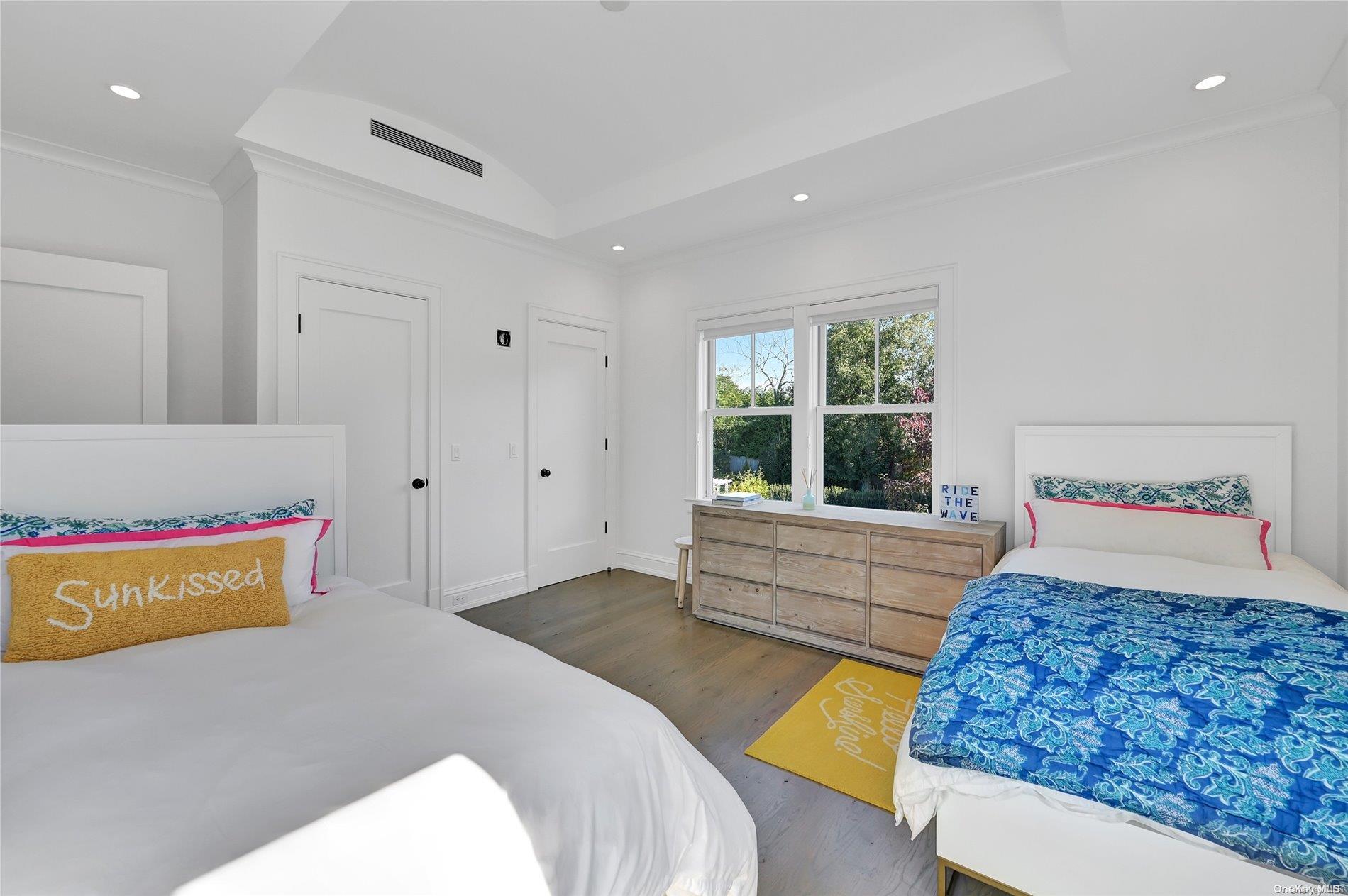 52 Quogue Street – For Rent photo 12