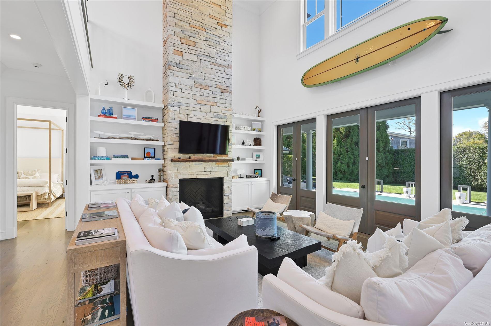 52 Quogue Street – For Rent photo 3