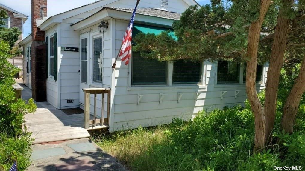 250 Cottage Walk – For Rent