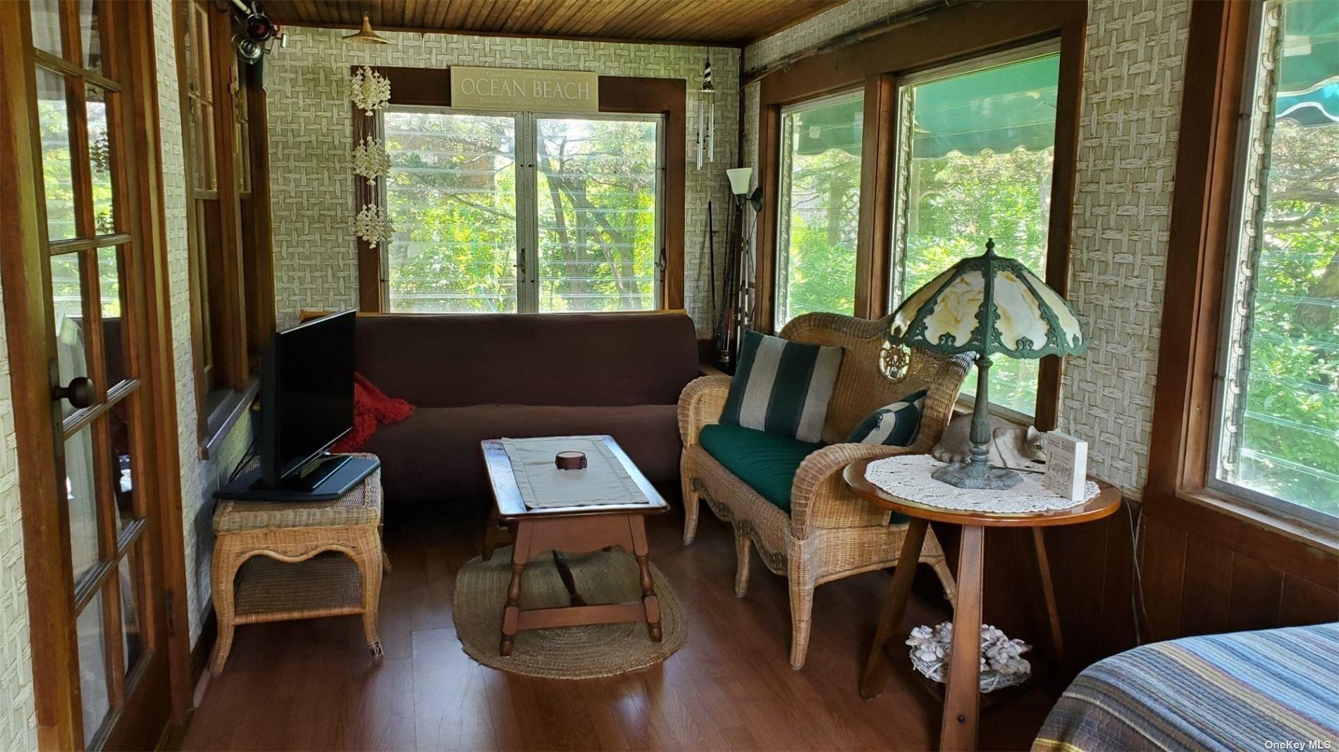 250 Cottage Walk – For Rent photo 9