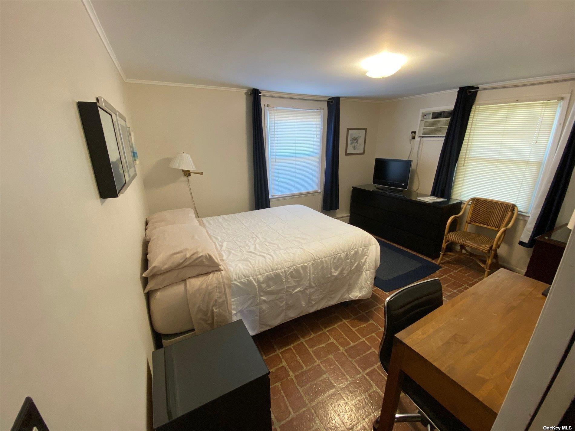 145 Inwood Avenue – For Rent photo 9