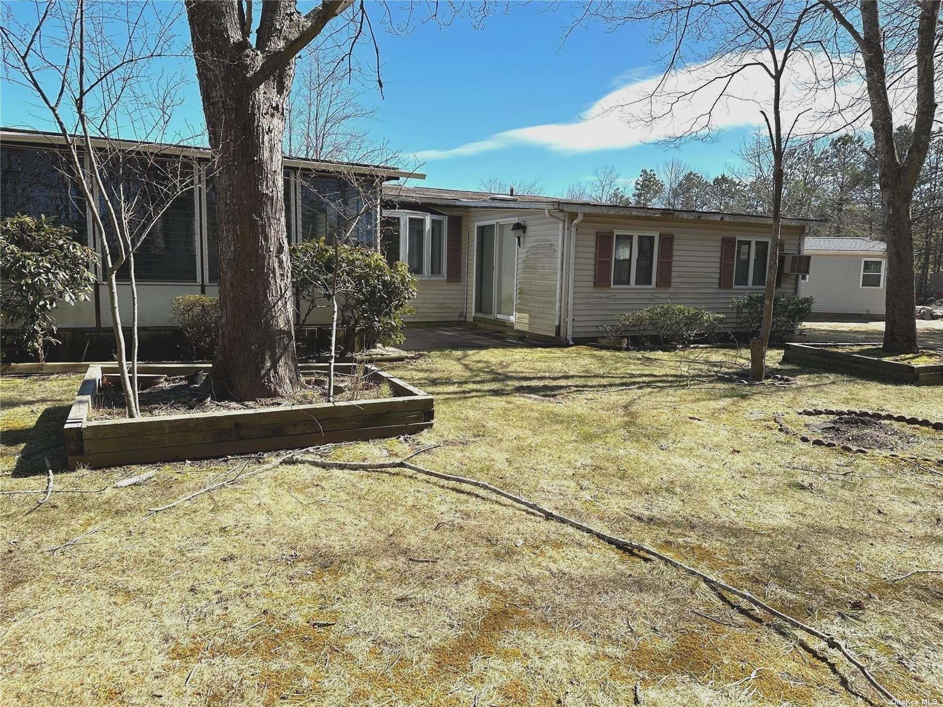 55 Village Circle, Unit 1 photo 9
