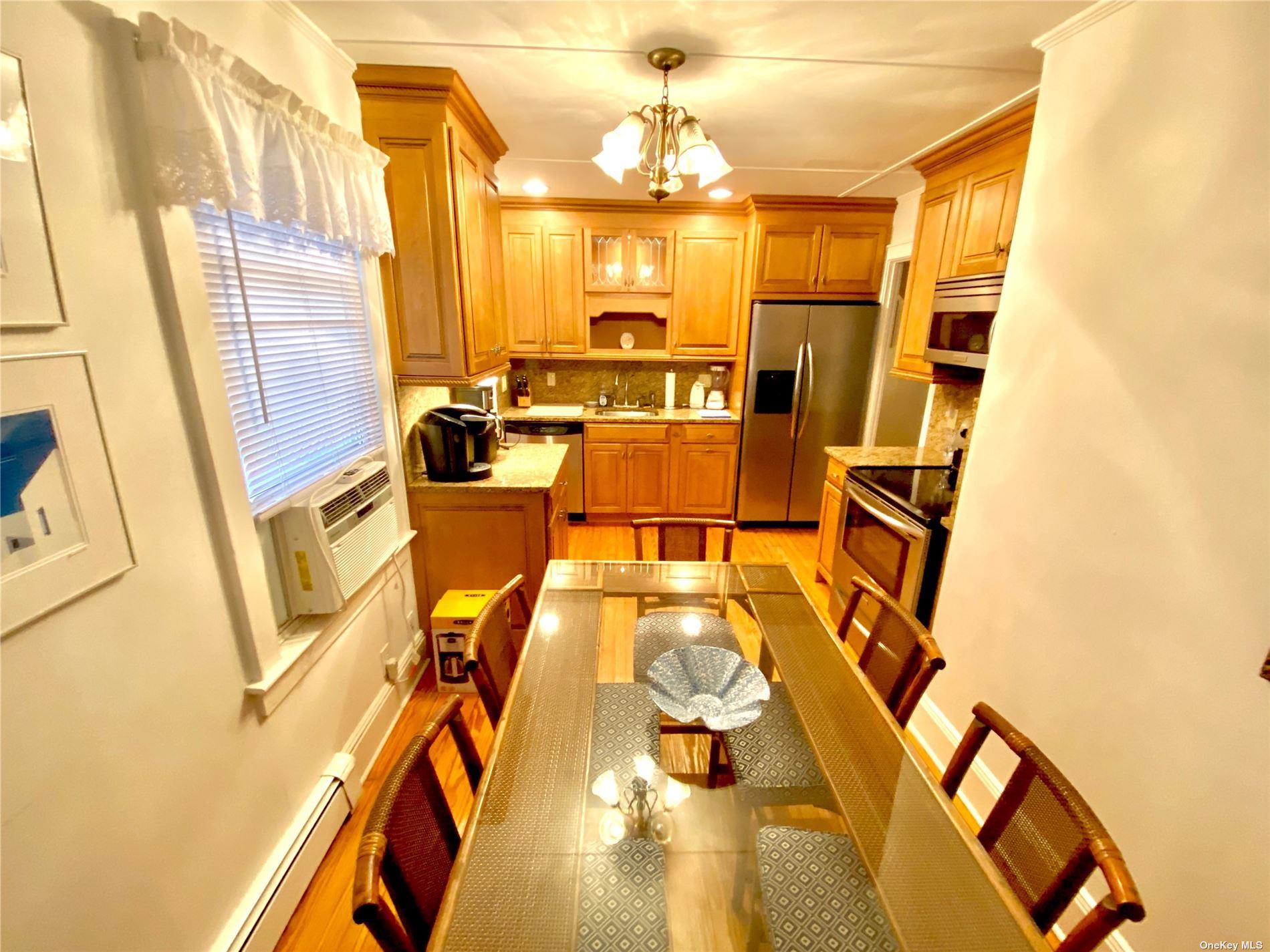 111 Inwood – For Rent photo 4