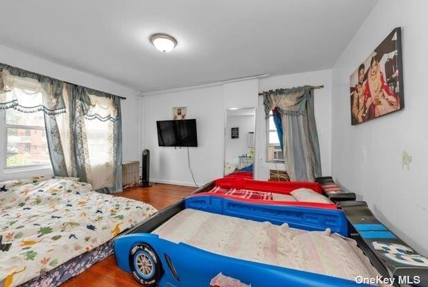 85-38 Homelawn Street – For Sale photo 4