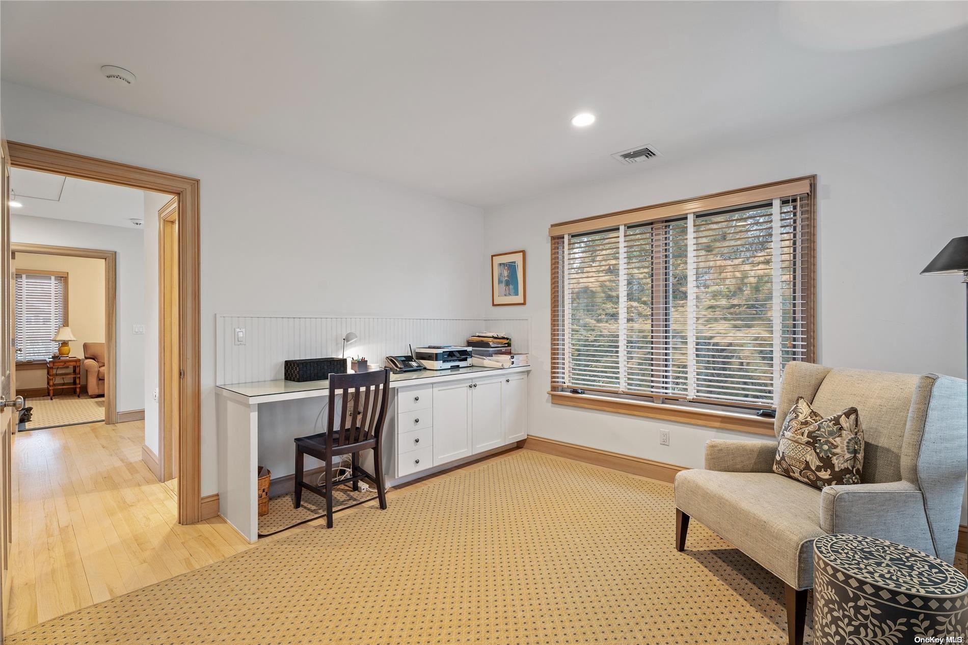 13 Quogo Neck Lane – For Rent photo 10