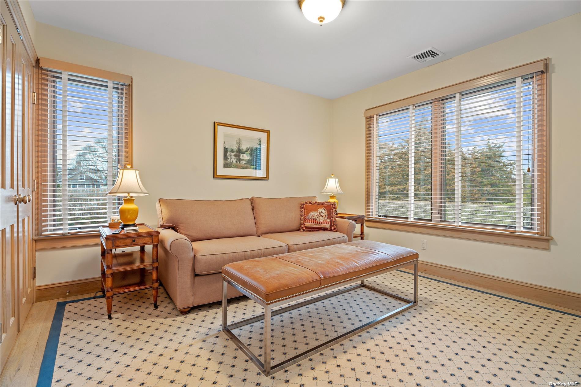 13 Quogo Neck Lane – For Rent photo 11
