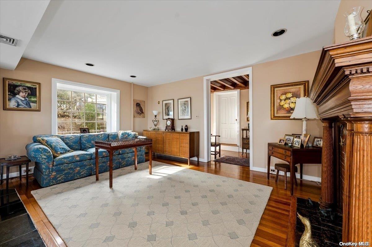 45 East Loop Road – For Sale photo 8