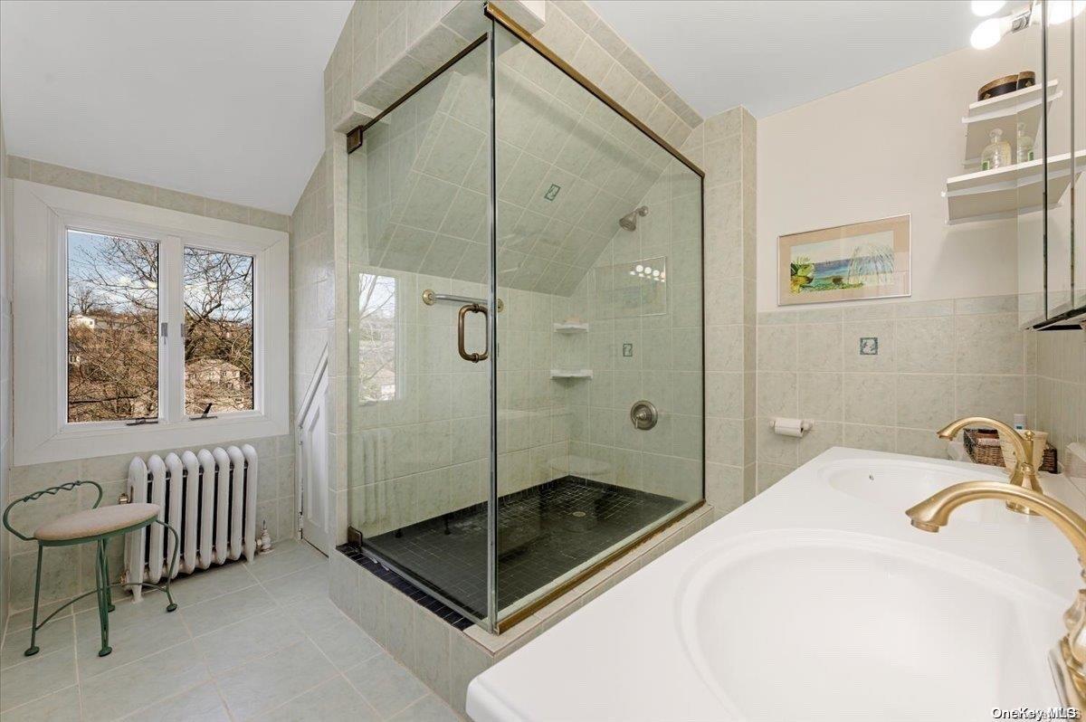45 East Loop Road – For Sale photo 16