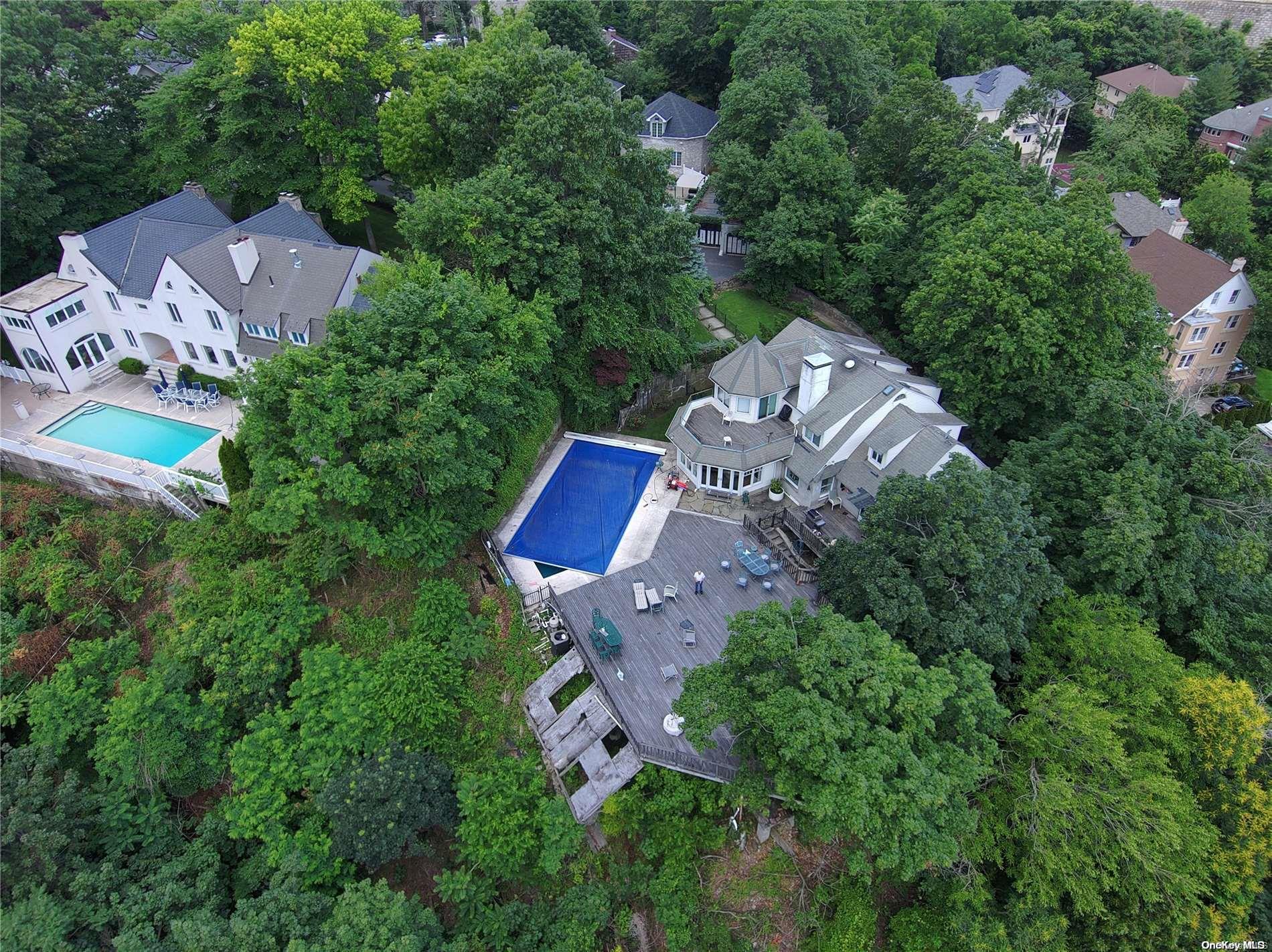 45 East Loop Road – For Sale photo 22