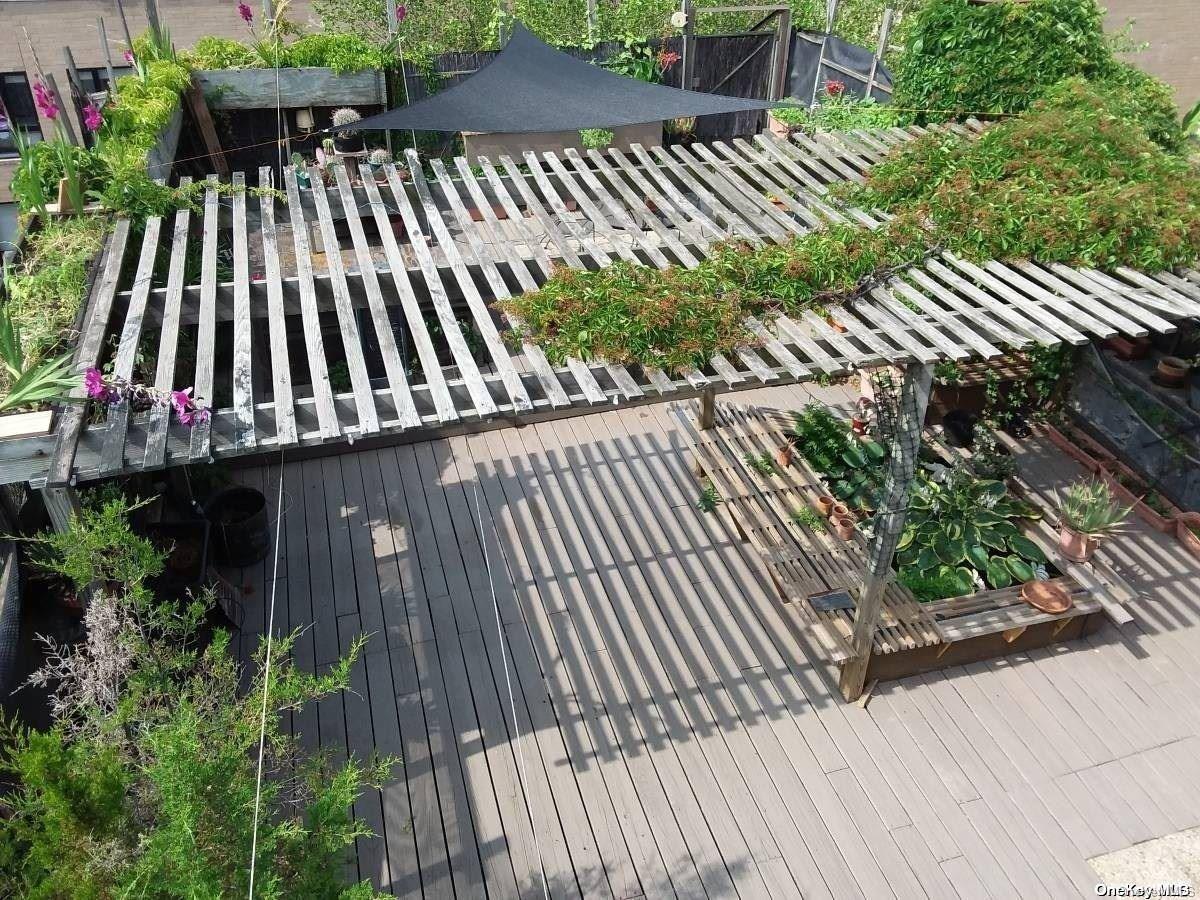 71 Montrose Avenue – For Sale photo 29