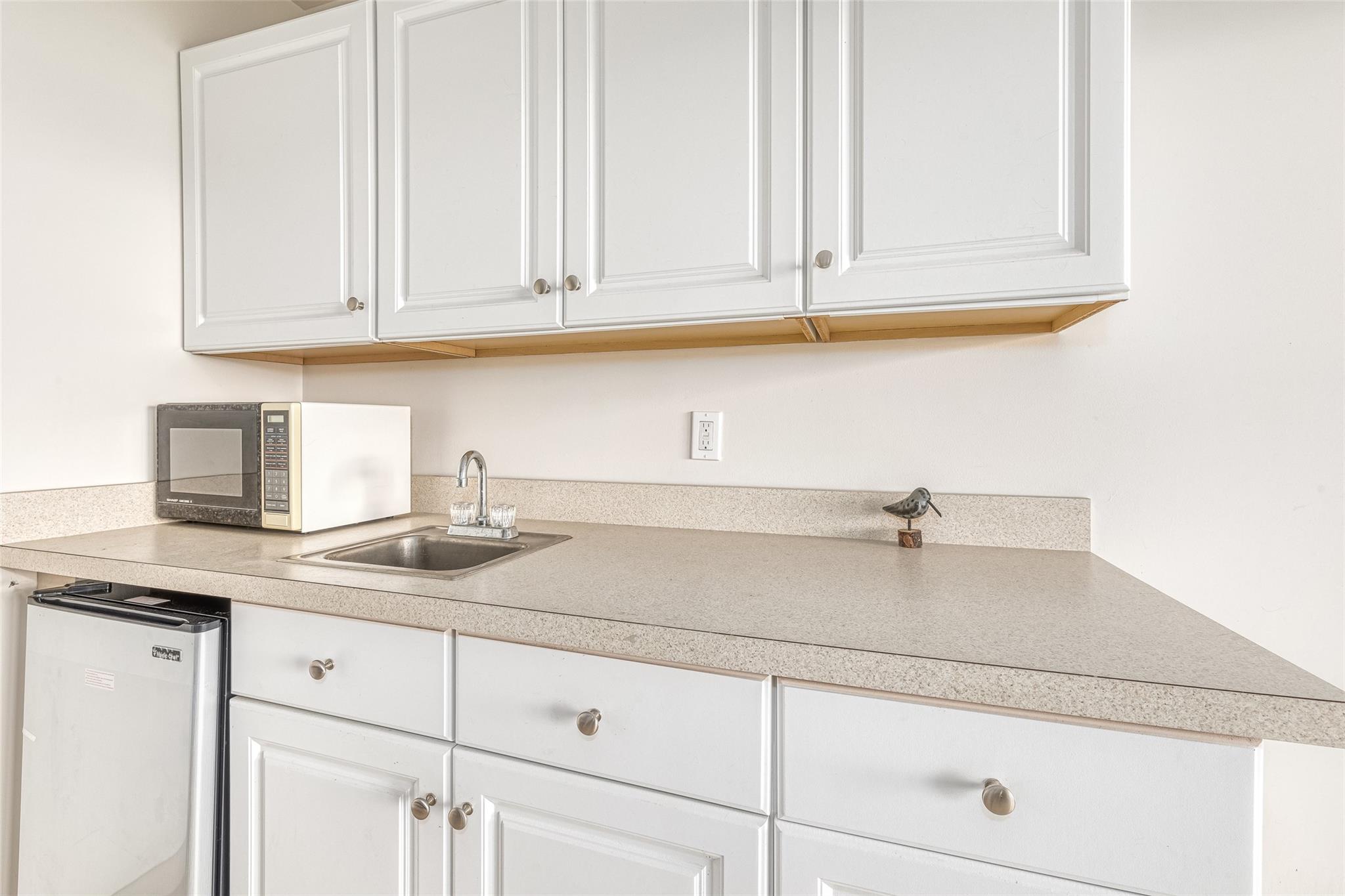 1355 Watersedge Way – For Rent photo 14