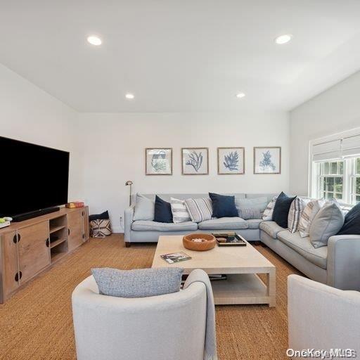 3 Willow Lane – For Rent photo 9