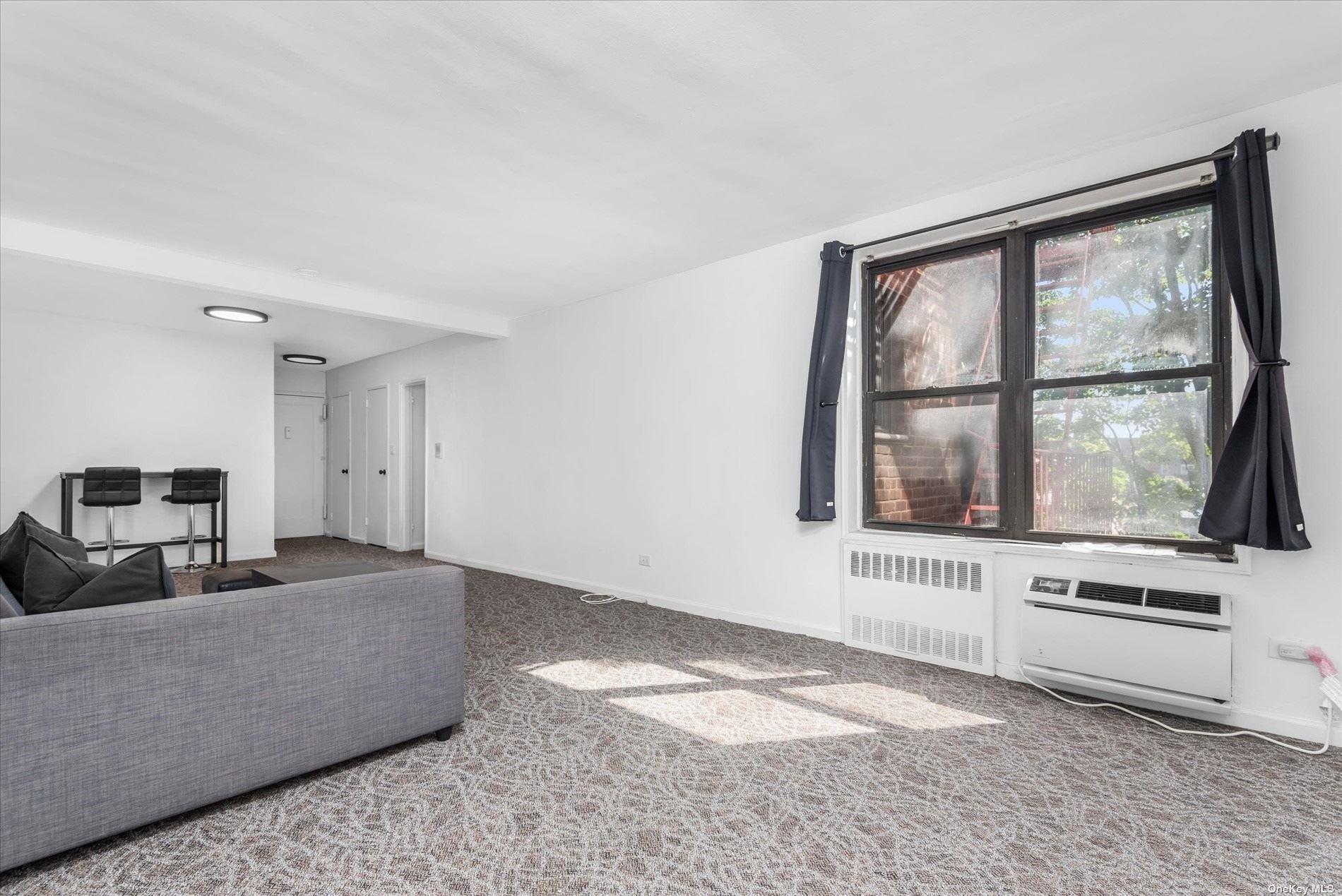 65-15 38th Avenue, Unit 5R photo 4