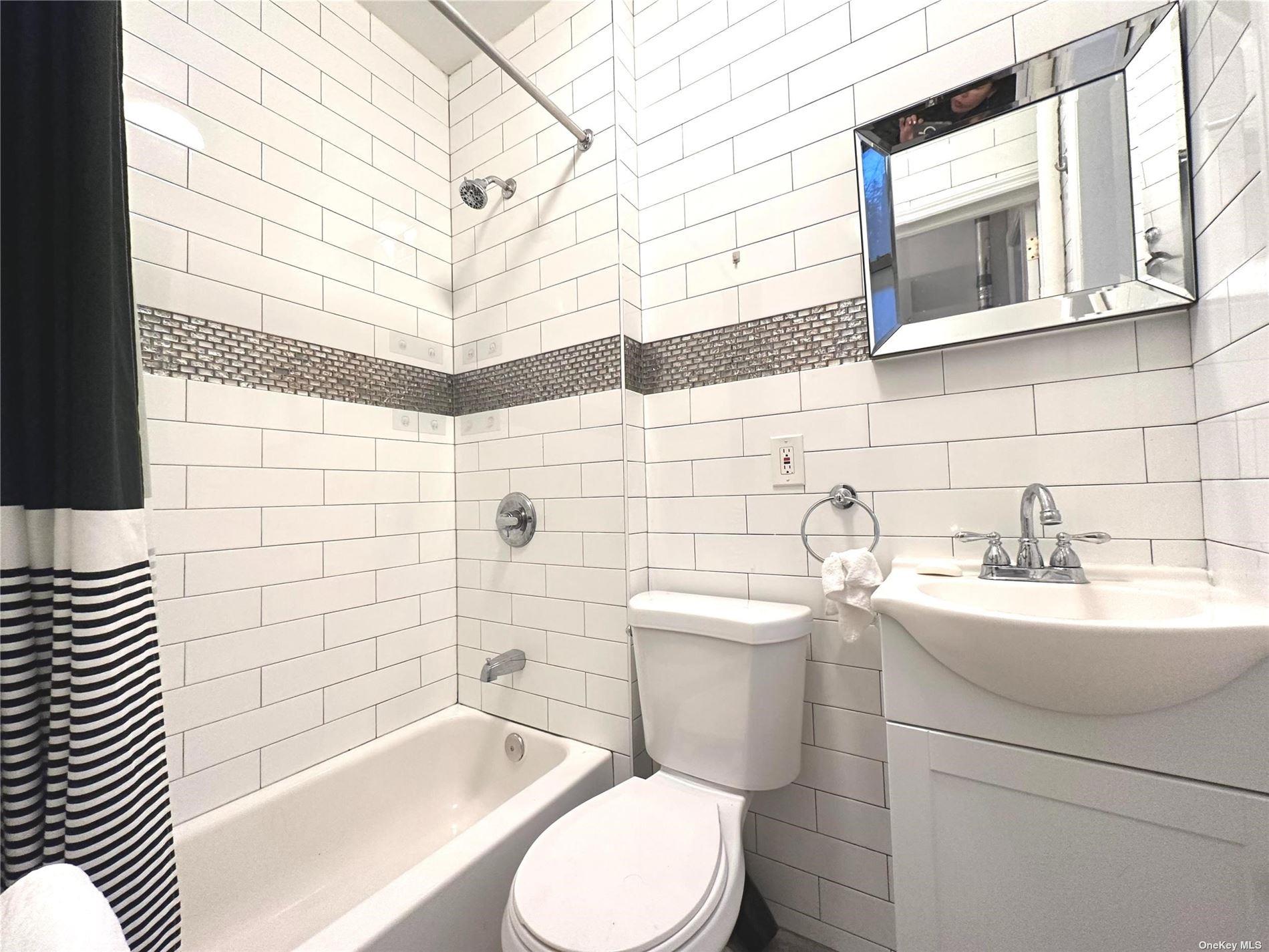 242 Kingsland Avenue – For Sale photo 5