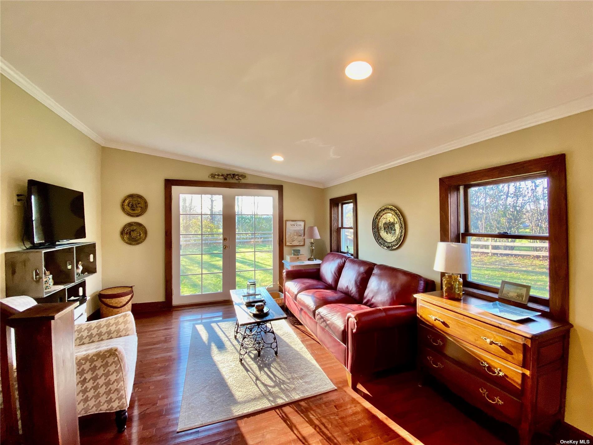 1975 Youngs Avenue – For Rent photo 8
