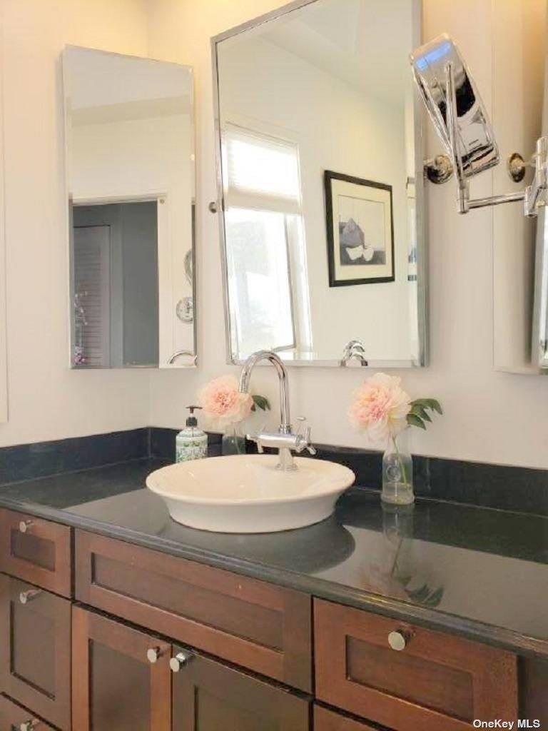 11 Beach Road – For Rent photo 23