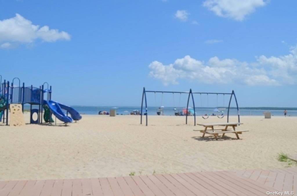 11 Beach Road – For Rent photo 11