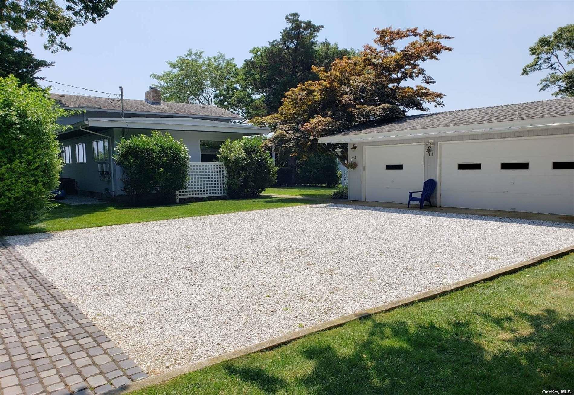11 Beach Road – For Rent photo 34
