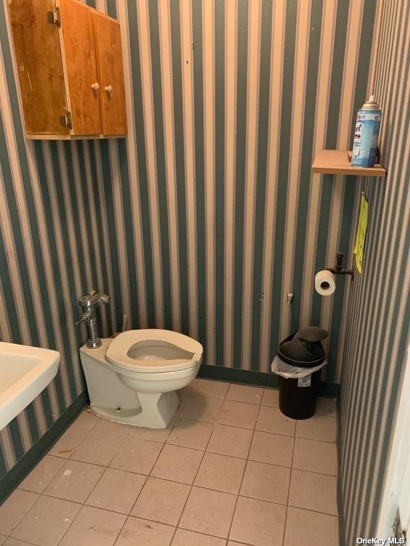 1940 Great Neck Road – For Rent photo 6