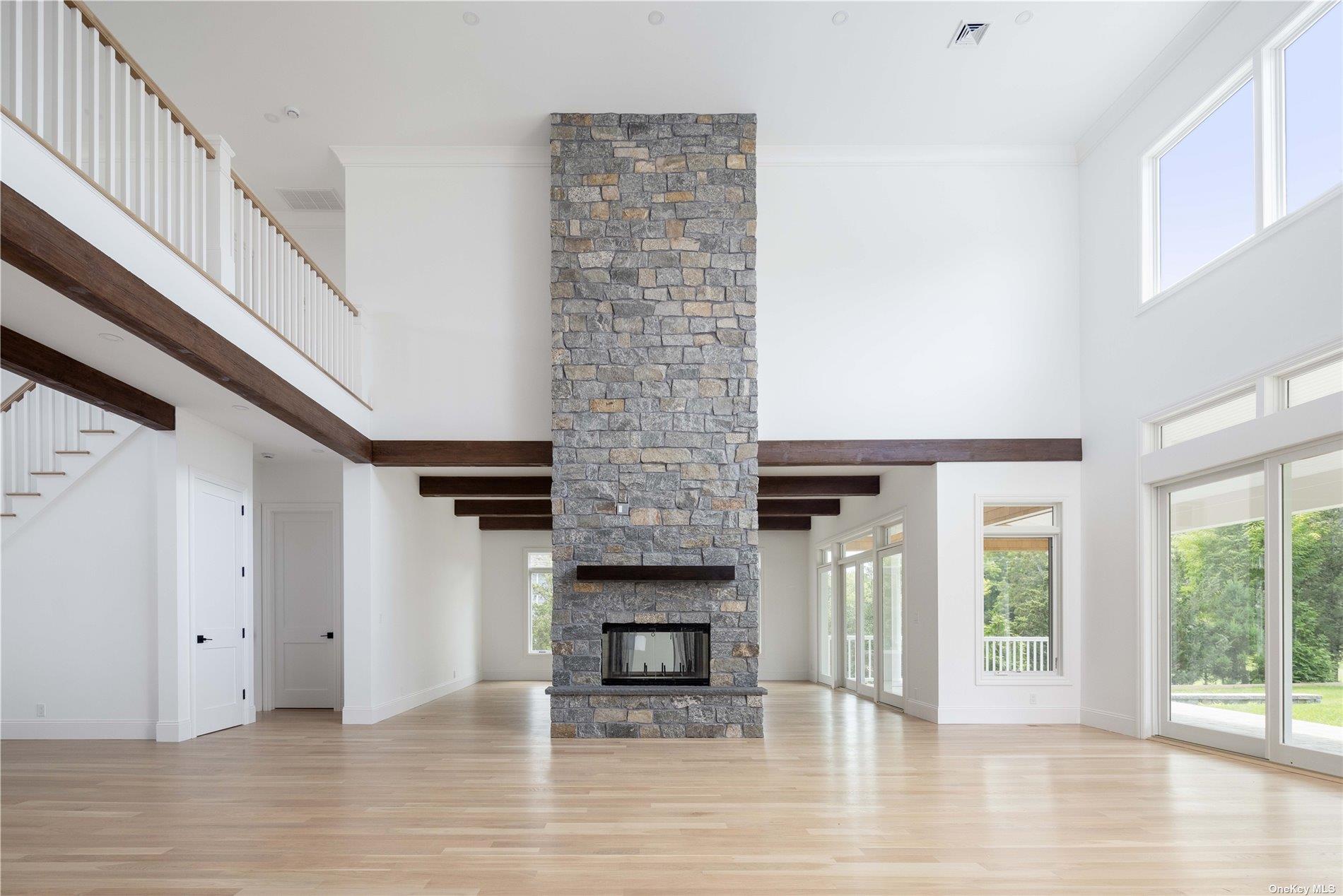 150 N Hillcrest Drive – For Sale photo 9
