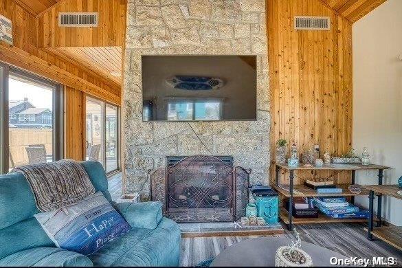 352 Dehnoff Walk – For Rent photo 4