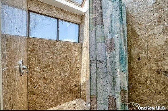 352 Dehnoff Walk – For Rent photo 11