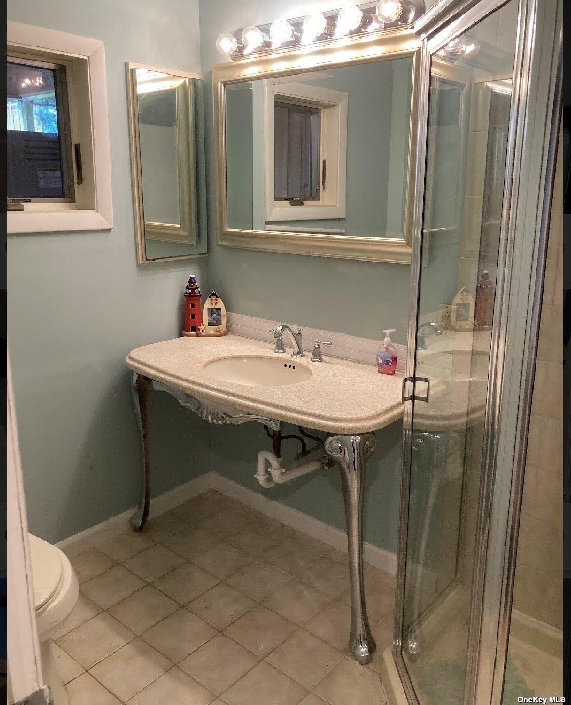 50 Clipper Roadway – For Rent photo 10