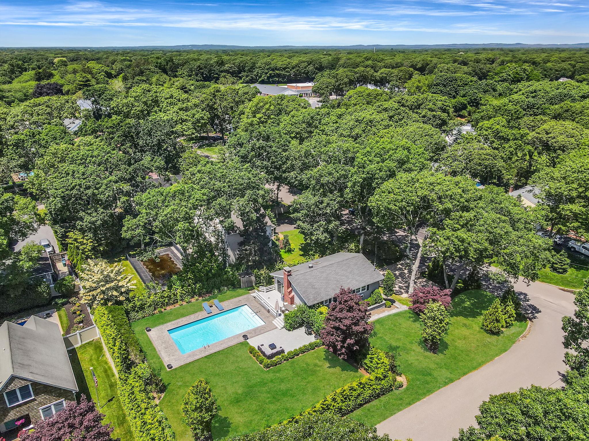 3 Crestview Drive – For Rent