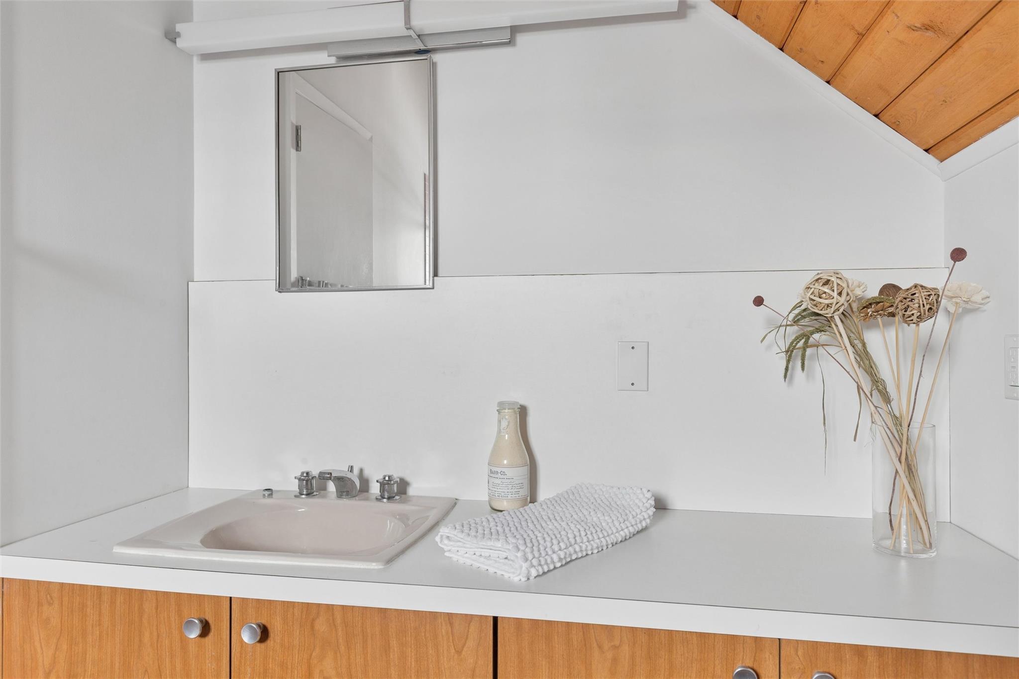 298 Dune Road – For Rent photo 27