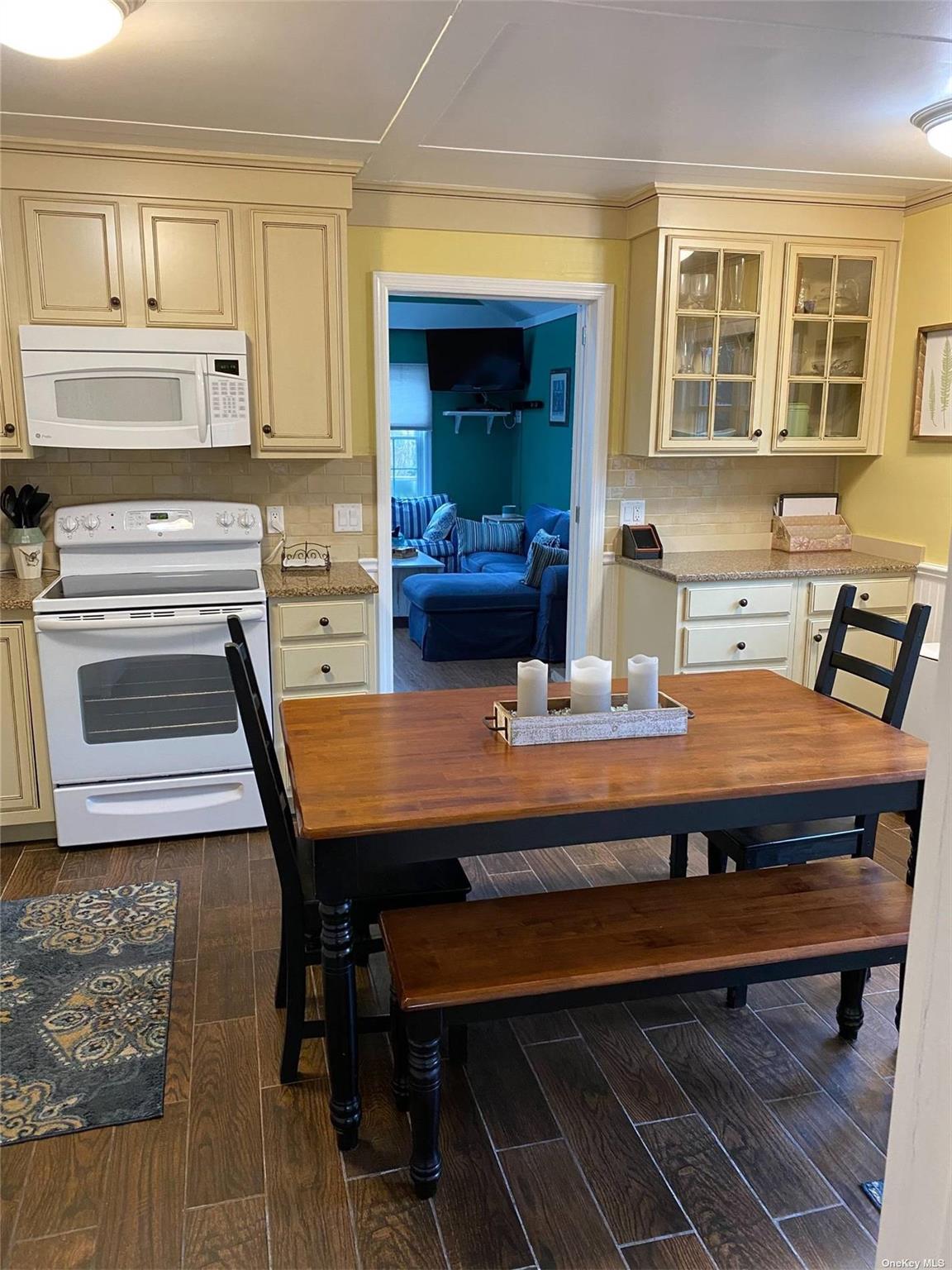 182 Cottage Walk – For Rent photo 4
