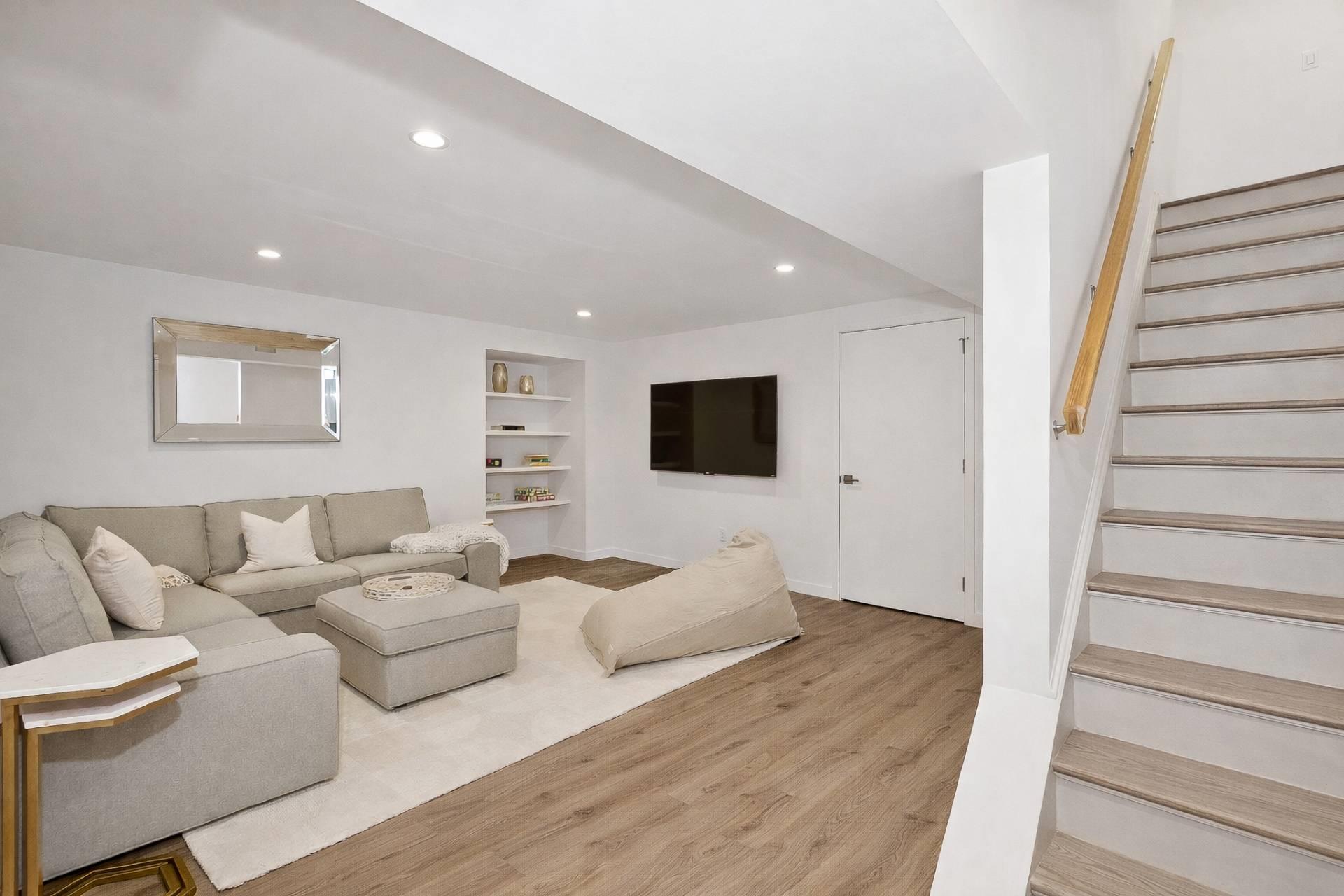 156 Merchants Path – For Sale photo 22